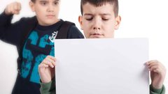كيف أعرف أن طفلي تعرض للتنمر؟