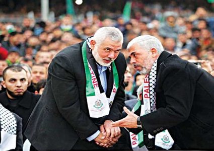 صحيفة عبرية تكشف رسالة "حماس" للوسطاء بشأن غزة