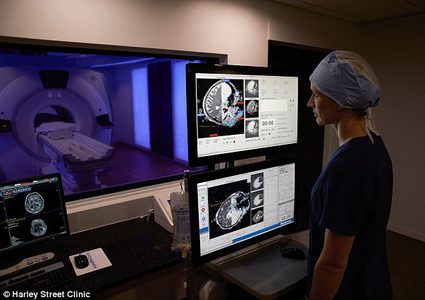 جهاز ليزر يفتت سرطان الدماغ!