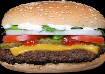 لماذا نفضل الوجبات السريعة؟