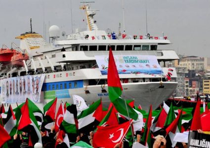 ناشطون تعرضوا للضرب على متن سفينة العودة