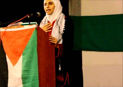 بسبب قصيدة.. السجن 5 أشهر على الشاعرة طاطور