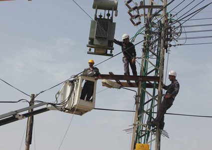 الاحتلال يمنع تمديد شبكة كهرباء جنوبي نابلس