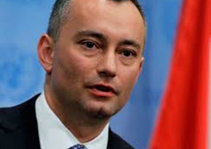 "ملادينوف"هو الأقدر على منع الحرب في قطاع غزة