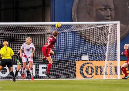 "خطر كبير" يلاحق لاعبات كرة القدم