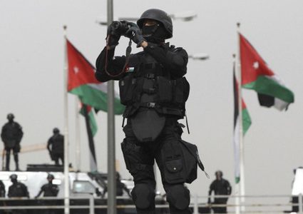 الجيش الأردني يشتبك مع "داعش"