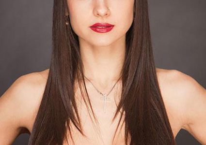 تسريحات شعر تناسب الوجه النحيف