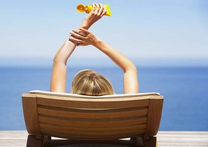 كريم الوقاية من الشمس يضر بالحياة البحرية!