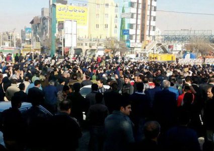 احتجاجات على تردي الوضع الاقتصادي في ايران