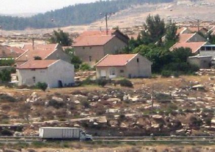 بيت لحم:تجريف أراض لبناء مئات الوحدات الاستيطانية