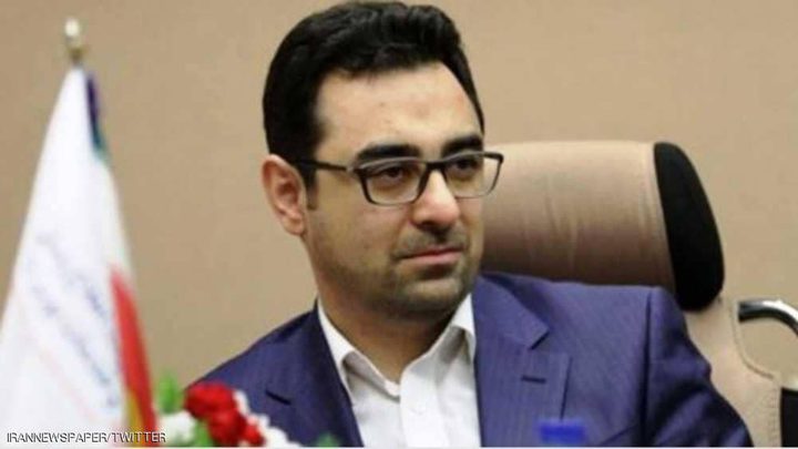 إيران... إطاحة مسؤول مالي جديد