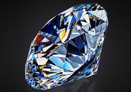 قطعة ماس روسية صغيرة تباع بـ 10 ملايين دولار