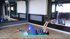 بالفيديو.. تمارين خاصة لشد عضلات المعدة