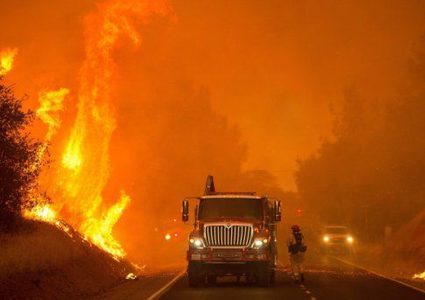 أكبر حرائق كاليفورنيا تلتهم الولاية الأمريكية