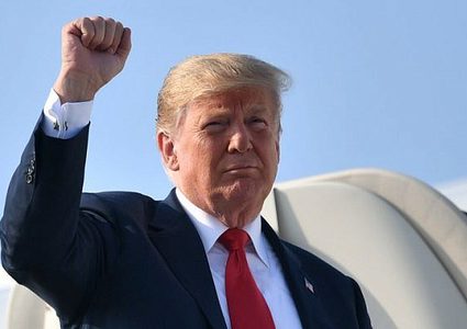 ترامب يحذر من التعامل التجاري مع إيران