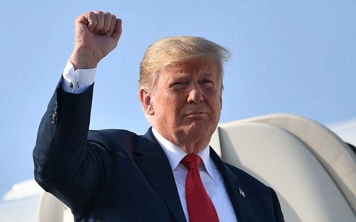 ترامب يحذر من التعامل التجاري مع إيران