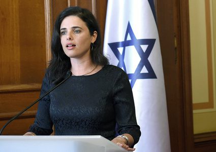 شاكيد: نزع السلاح وإعادة الجنود مقابل التهدئة