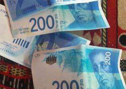 جنين: الشرطة تضبط عملة مزيّفة وقطعة أثرية