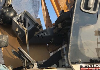 إطلاق نار على جرار عسكري قرب حدود غزة