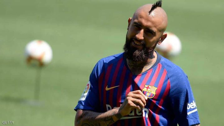 أطباء برشلونة يحسمون وضع فيدال في السوبر الإسباني