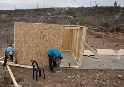 الإحتلال يسعى إلى مضاعفة مساحة المستوطنات لشرعنتها