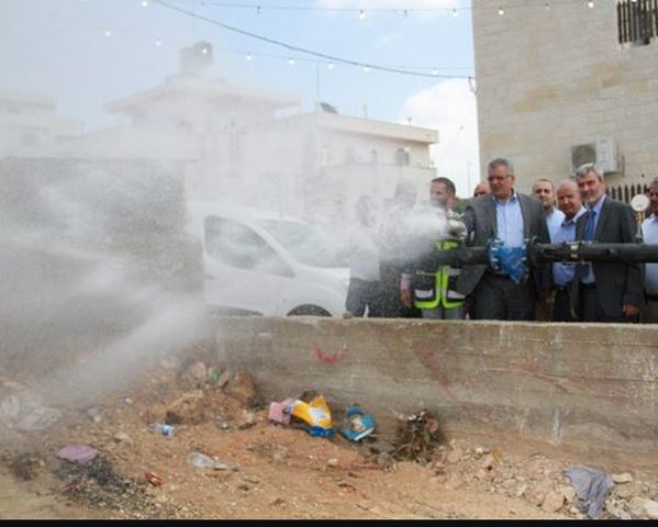 الوزير غنيم يفتتح شبكة مياه جلجليا ومحطة ضخ بيرزيت