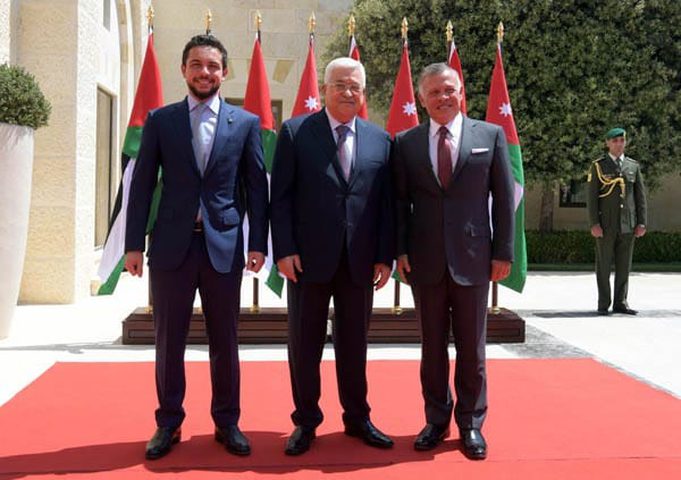 الرئيس يجتمع مع العاهل الأردني في عمان
