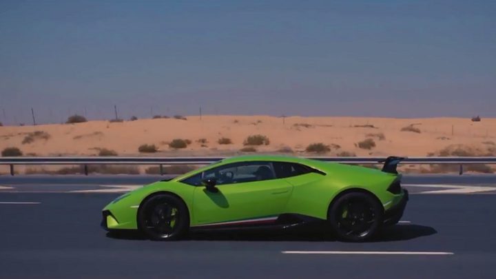 غرامة خيالية لسائح بريطاني في الإمارات!