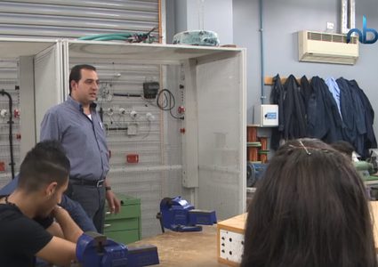 تعرف على قسم الفنون التطبيقية في كلية هشام حجاوي