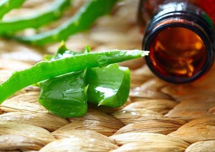 اصنعيه بنفسك: زيت الصبار لعلاج تساقط الشعر