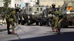 الاحتلال يغلق المدخل الرئيسي لقرية الولجة