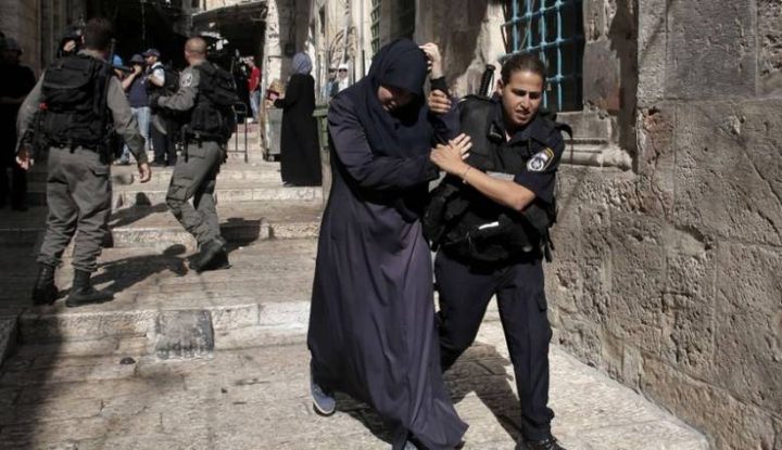 شرطة الاحتلال تعتقل فلسطينيين في القدس