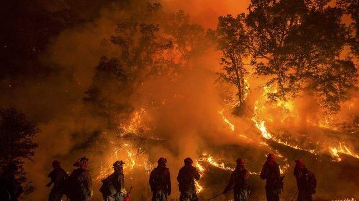 أمريكا: الحرائق التهمت 1.6 مليون فدان حتى الان