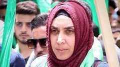 الاحتلال يُمدد اعتقال والدة شهيد مقدسي لمدة شهر