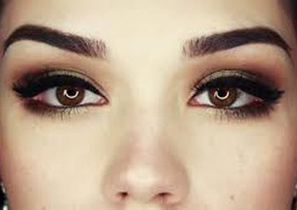 شكل الحواجب يحدد طبيعة الشخص!