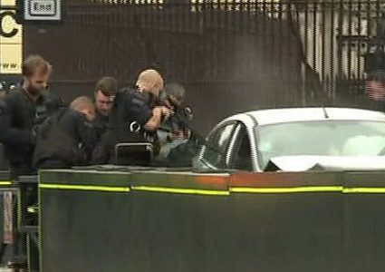 الشرطة البريطانية االحادث قرب البرلمان عمل ارهابي