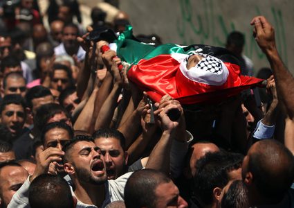 استشهاد الدكتور عبد الغني أبو مدين متأثراً باصابته