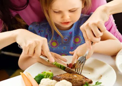 الأسماك الدهنية تحسن وظائف الدماغ لدى الأطفال