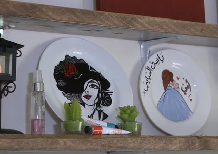 تحرير العابدين تبدع بالرسم الاحترافي على الزجاج