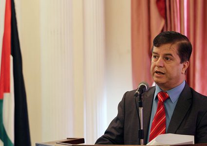 وزير الصحة يجتمع بلجنة بحث البروتوكول لزراعةالكبد