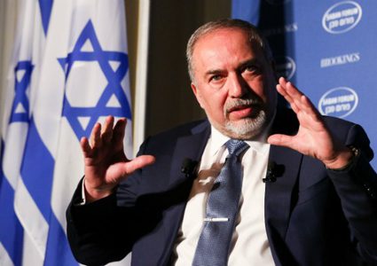 ليبرمان يهدد بـ "ربيع عربي" في غزة