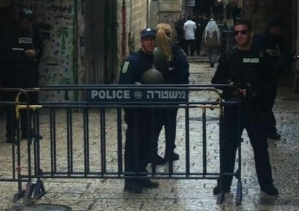 إصابة مجنّدة بعملية طعن في القدس واستشهاد المنفّذ