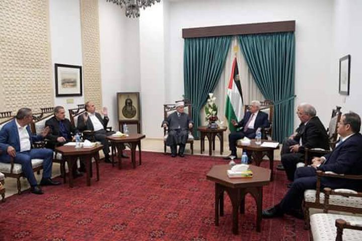 الرئيس يترأس اجتماعا عاجلا لمتابعة الأحداث بالأقصى