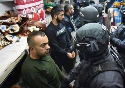 أسرى سجن جلبوع يتصدون لقمع الاحتلال