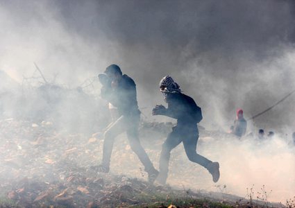 إصابات بالاختناق عقب قمع الاحتلال لمسيرة بكفر قدوم