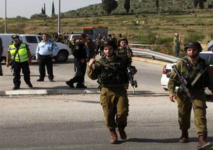 الاحتلال يشدد من اجراءاته العسكرية على شارع حوارة