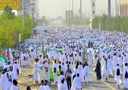 بدء مناسك الحج وألف رحلة خلال سبعة أيام
