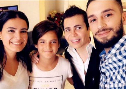 جو رعد يتكفل بتعليم طفلة بعد أن عرف قصتها