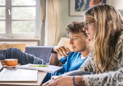 اختلاف غريب بين تفاعل النساء والرجال مع محيطهم!