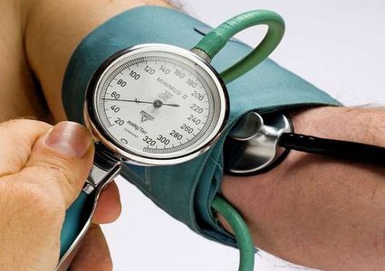 ما العلاقة بين ارتفاع ضغط الدم ومؤشر كتلة الجسم؟